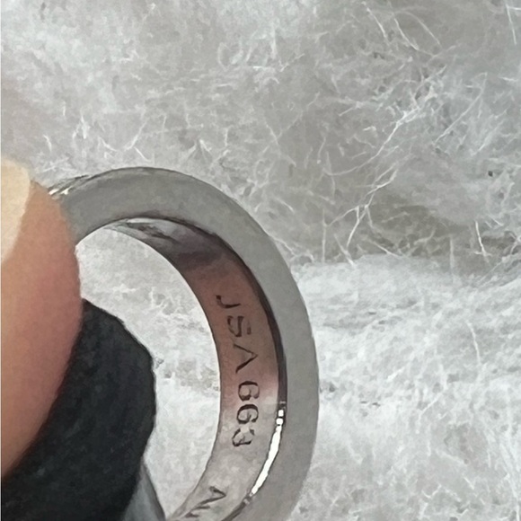 Cartier White Gold & Black Ceramic 4 Diamond
Love Cord Bracelet - Picture 4 of 15